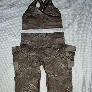 Gymshark Brown Camouflage Sports Bra and Leggings Set